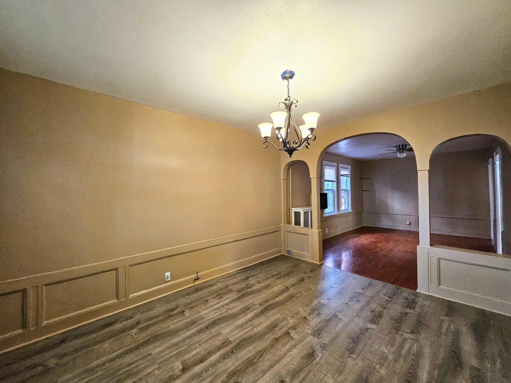 237 62nd Street - Photo 3