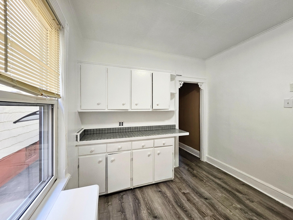 237 62nd Street - Photo 9