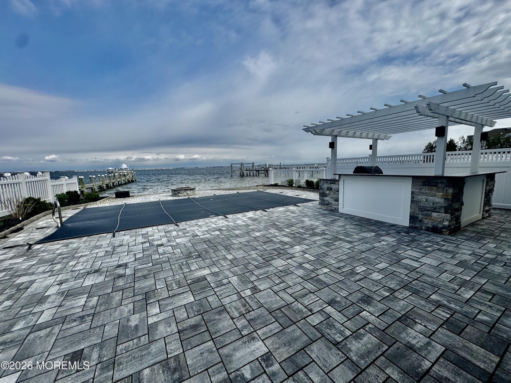 79 Pershing Boulevard - Photo 8