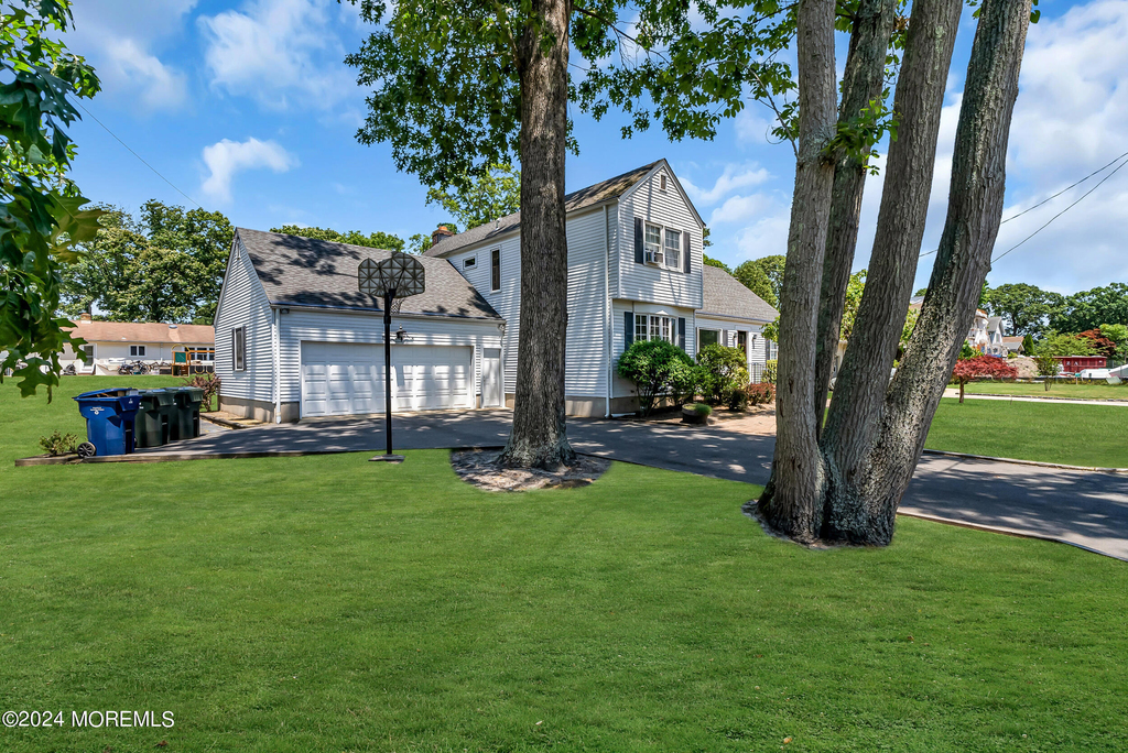 295 Jerome Avenue - Photo 32