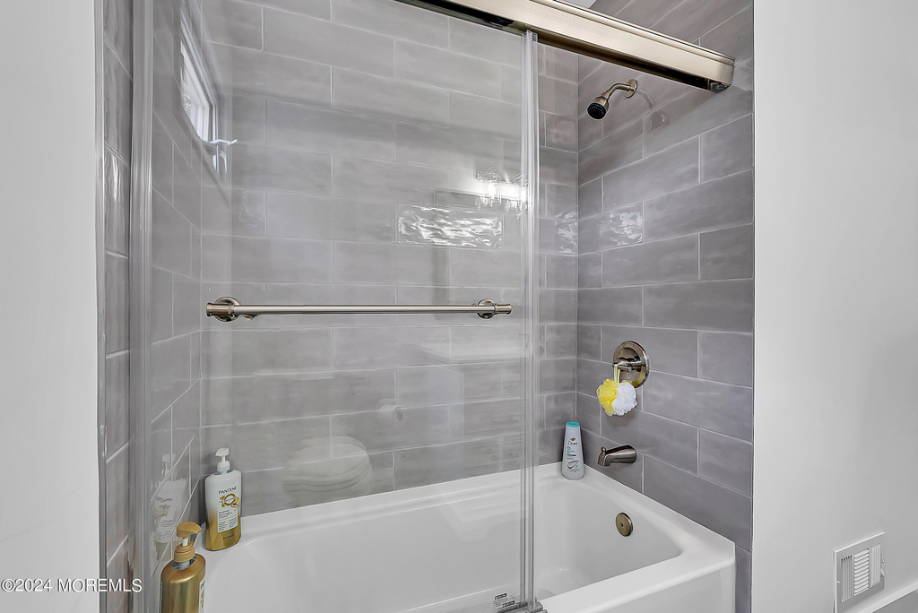 295 Jerome Avenue - Photo 13