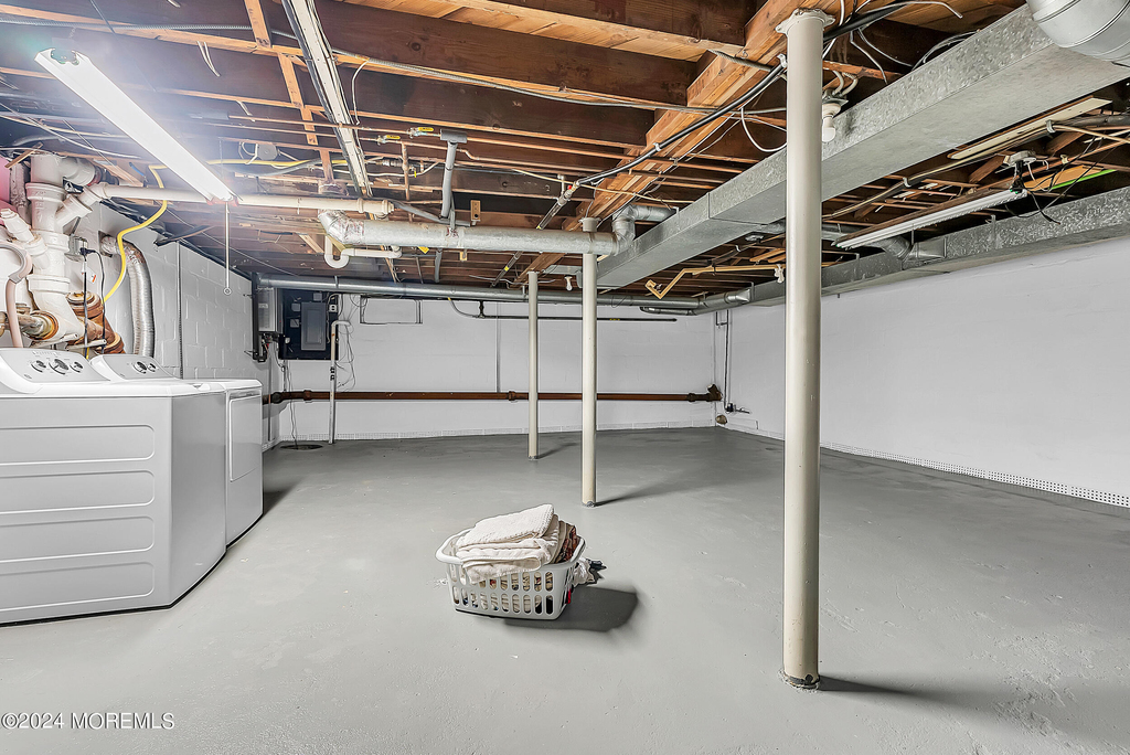 295 Jerome Avenue - Photo 26