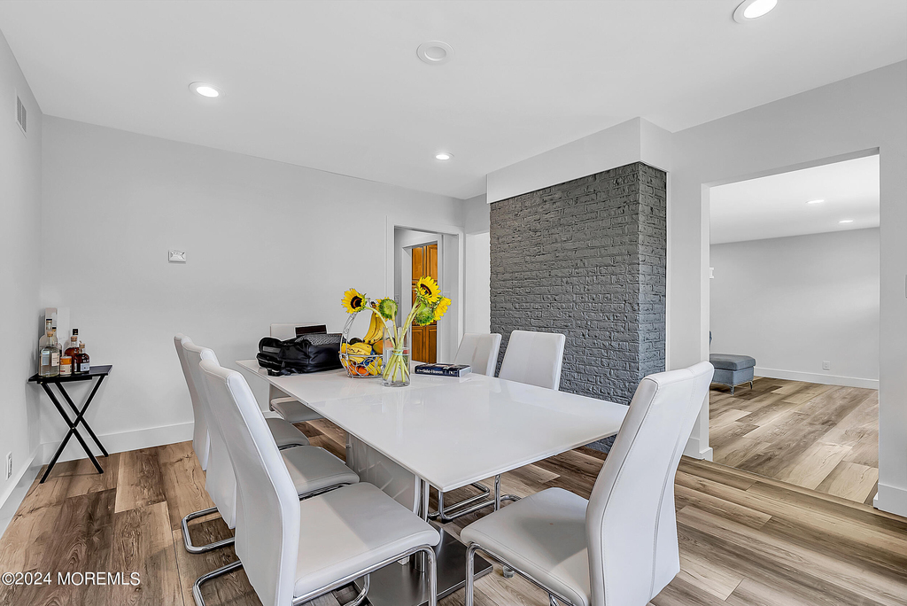 295 Jerome Avenue - Photo 7