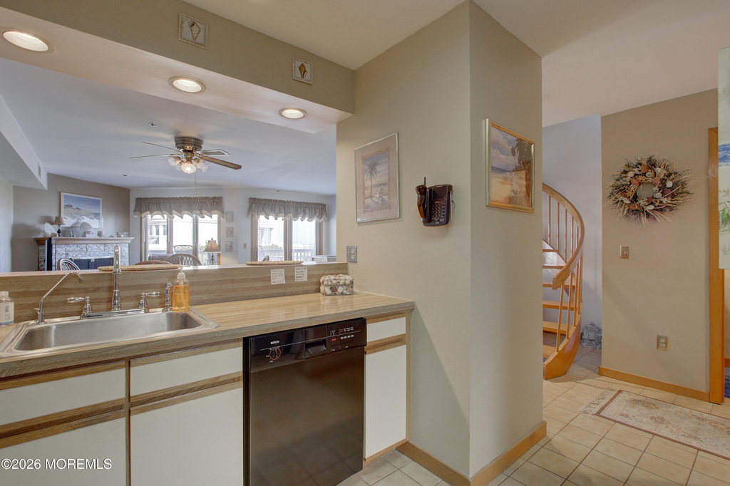 900 Ocean Avenue - Photo 13