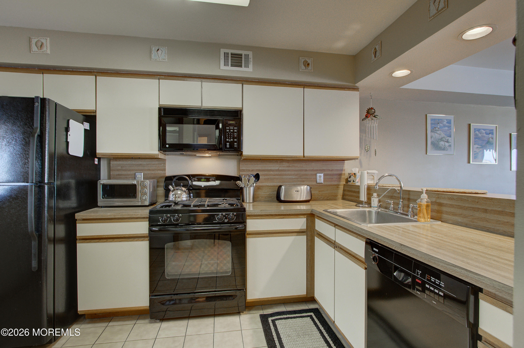 900 Ocean Avenue - Photo 12