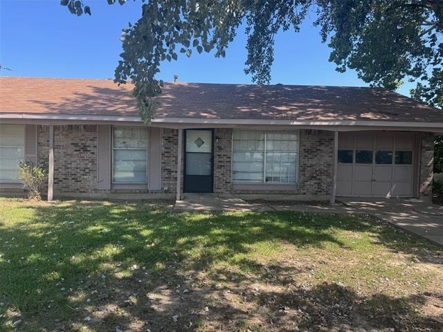 2112 Sunset Drive - Photo 0