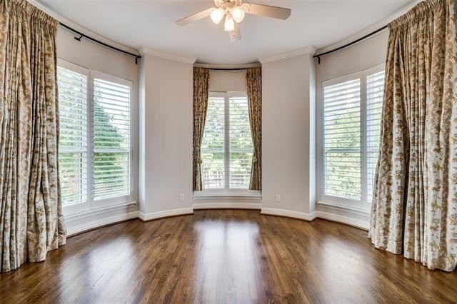 3401 Lee Parkway - Photo 1
