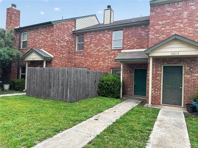 3211 Roundtree Lane - Photo 1