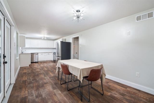 1614 Seevers Avenue - Photo 5