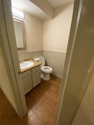 10151 Camelot Drive - Photo 2