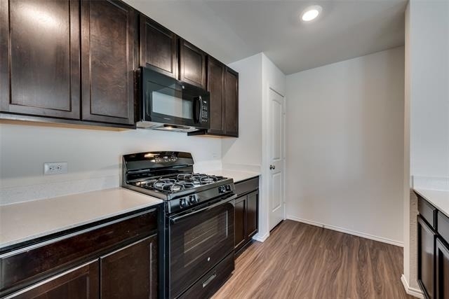 305 Falling Star Drive - Photo 10
