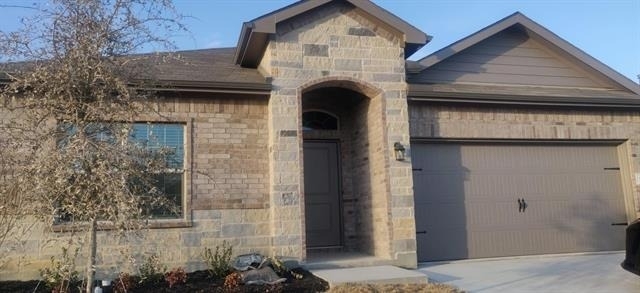 308 Youngblood Lane - Photo 0
