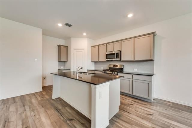 1833 Lake Grove Drive - Photo 7