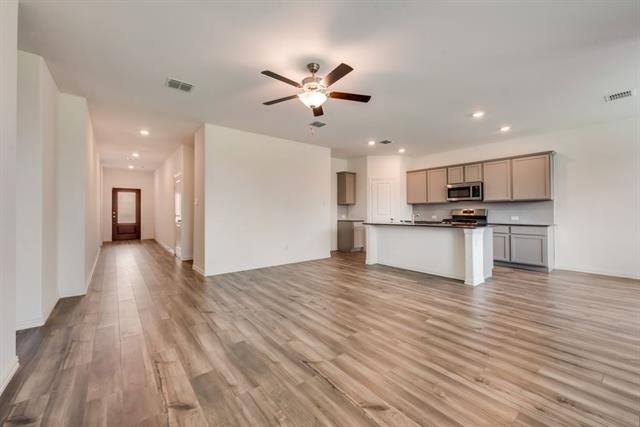 1833 Lake Grove Drive - Photo 3