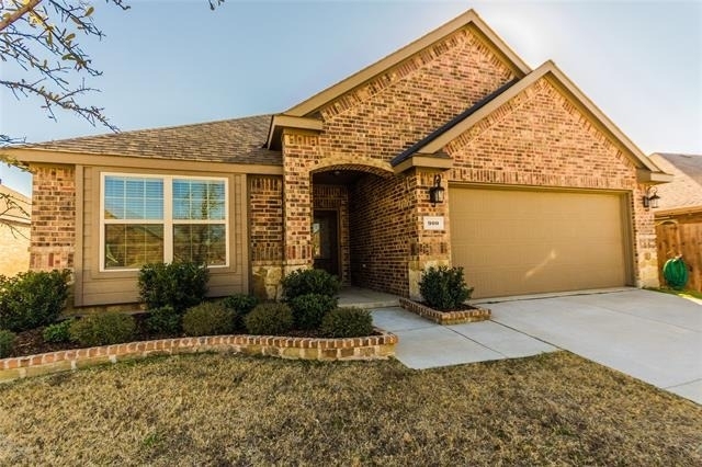 900 Lake Cypress Lane - Photo 0