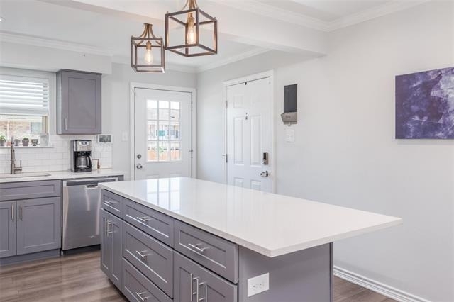 5076 Matilda Street - Photo 2