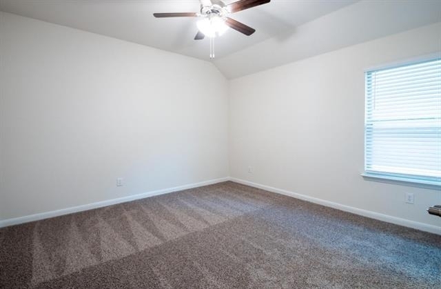 3936 Oak Creek Circle - Photo 8
