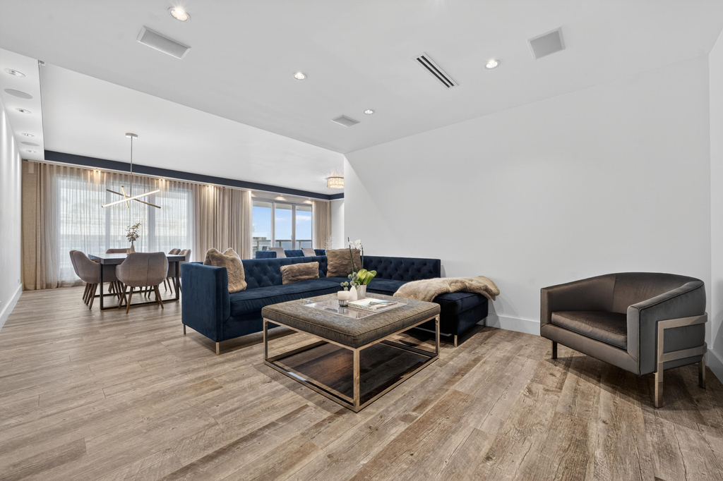 2301 Collins Avenue - Photo 24
