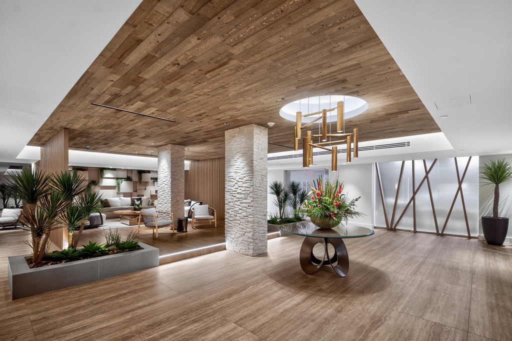 2301 Collins Avenue - Photo 35