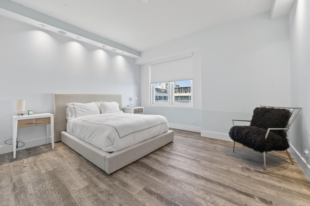 2301 Collins Avenue - Photo 9