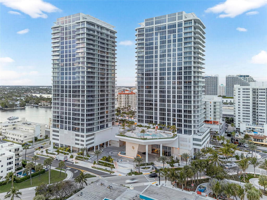 153 N Seabreeze Boulevard - Photo 1