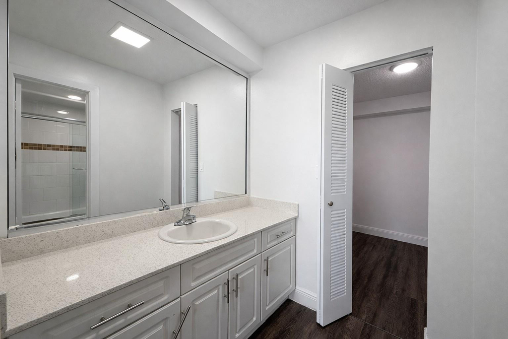 17350 Nw 68th Avenue - Photo 6