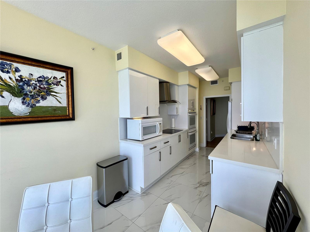 6001 N Ocean Drive - Photo 18