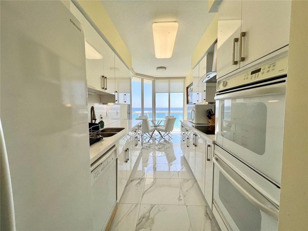 6001 N Ocean Drive - Photo 17