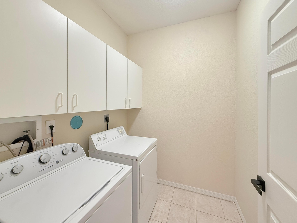 2400 E Aragon Boulevard - Photo 14