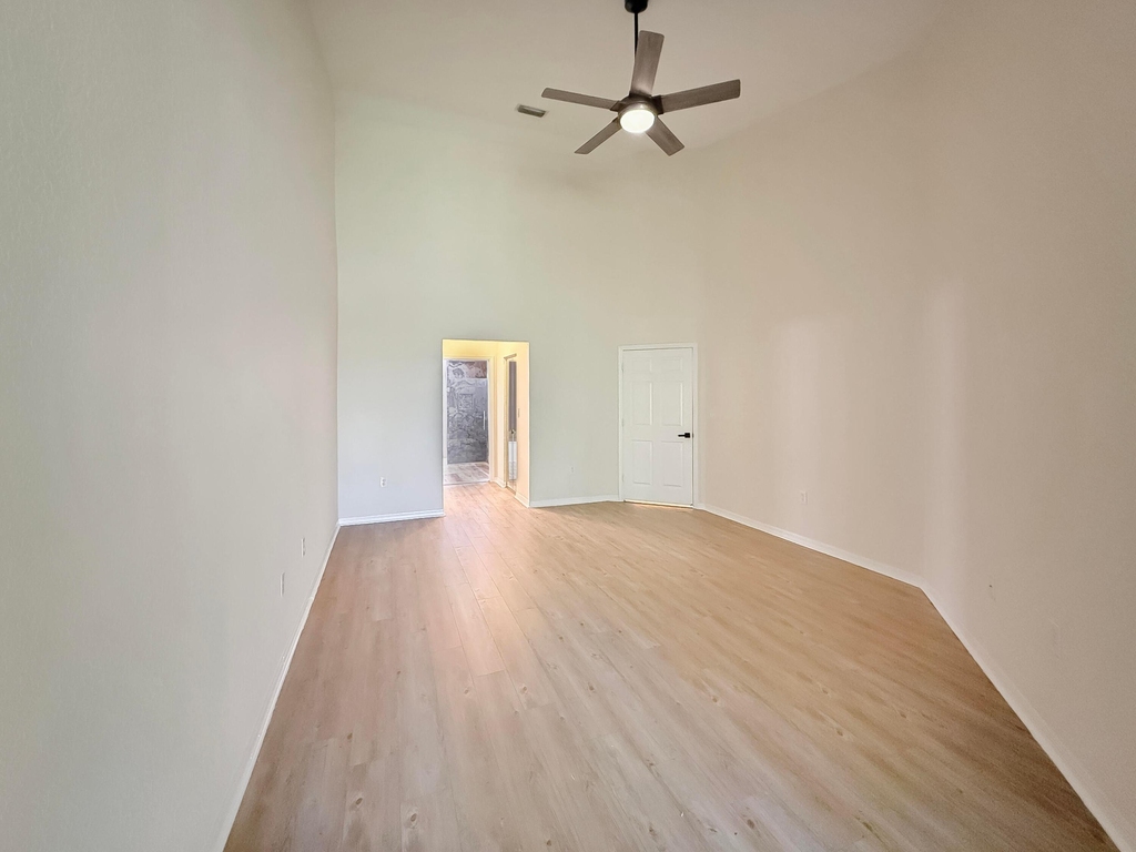 2400 E Aragon Boulevard - Photo 21