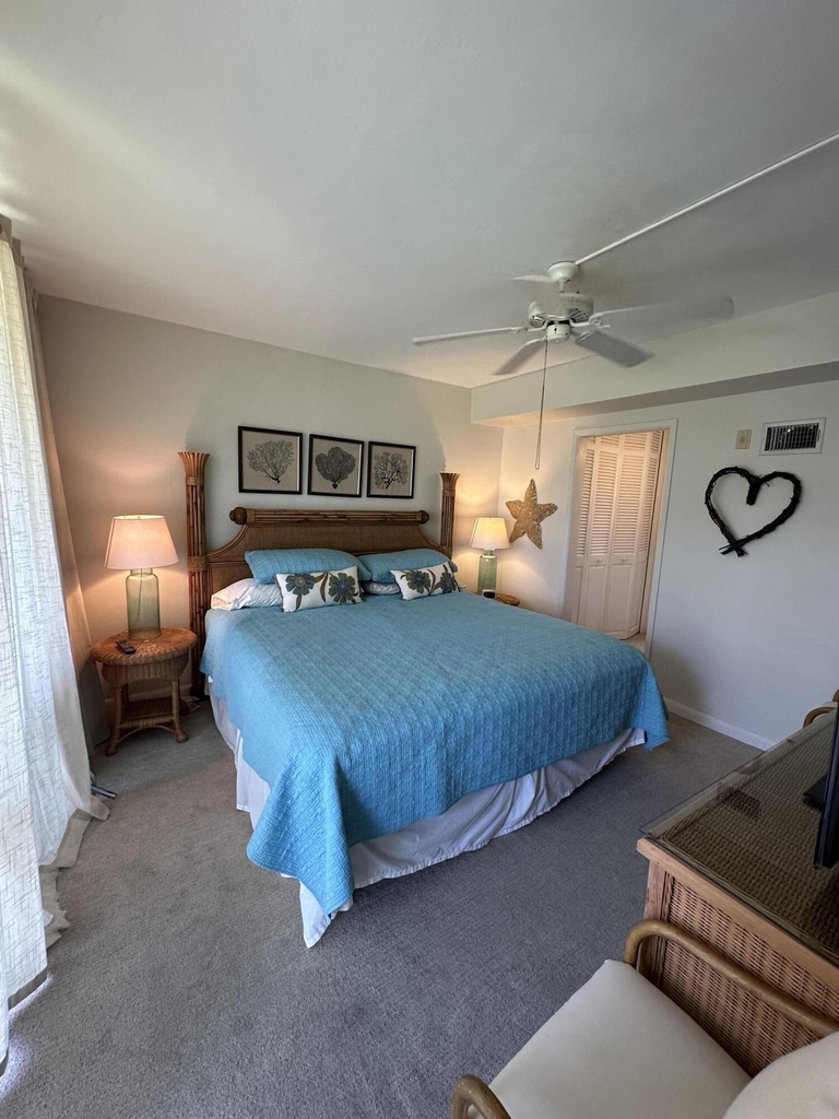 1221 Hillsboro Mile - Photo 3