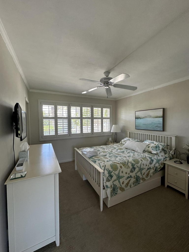 1221 Hillsboro Mile - Photo 6