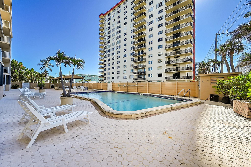 1401 S Ocean Drive - Photo 39