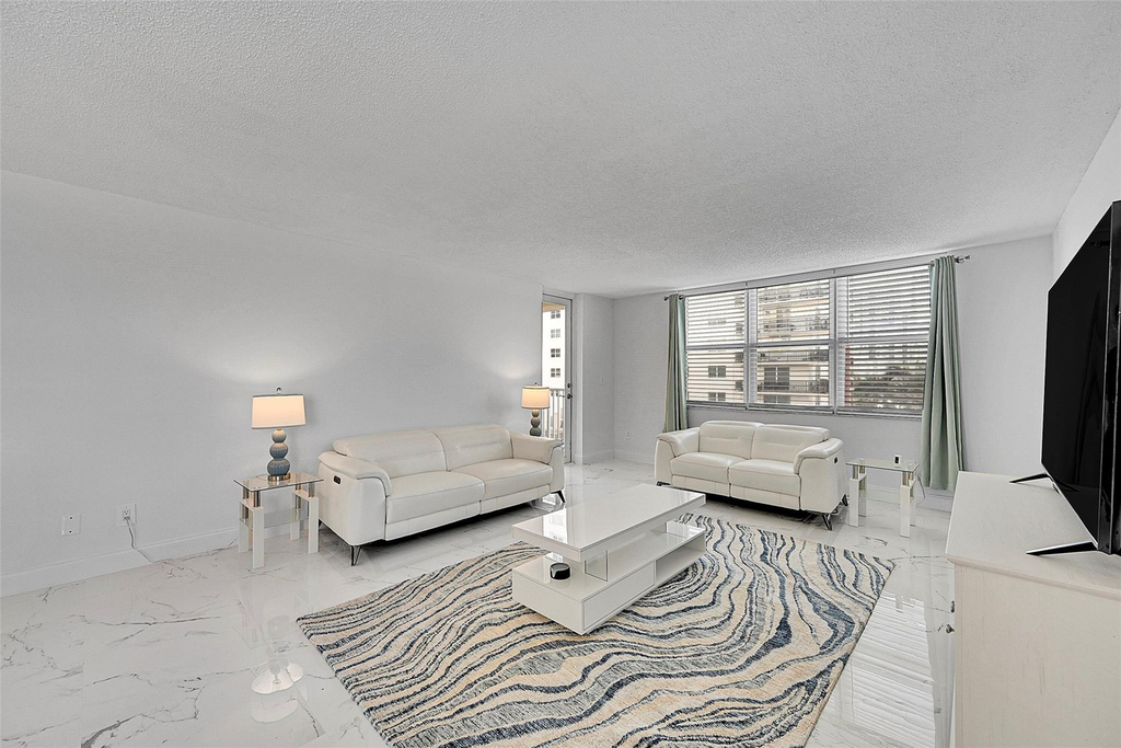 1401 S Ocean Drive - Photo 5