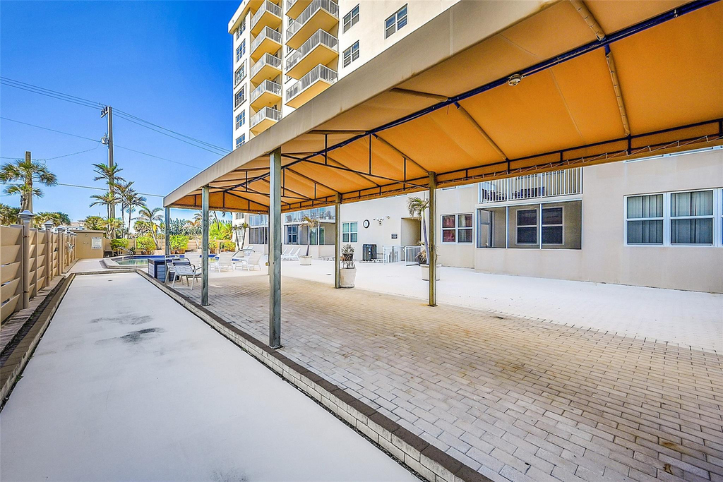 1401 S Ocean Drive - Photo 41