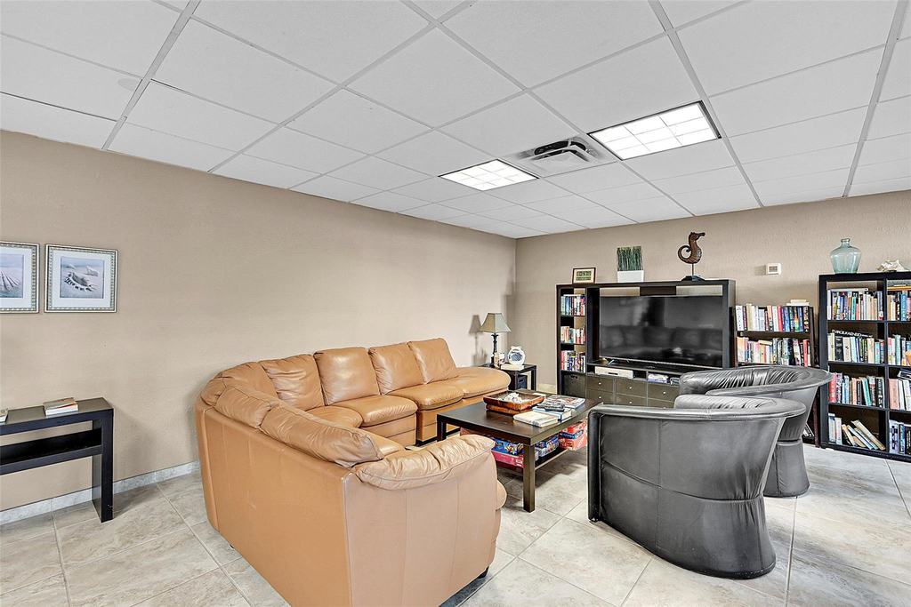 1401 S Ocean Drive - Photo 36