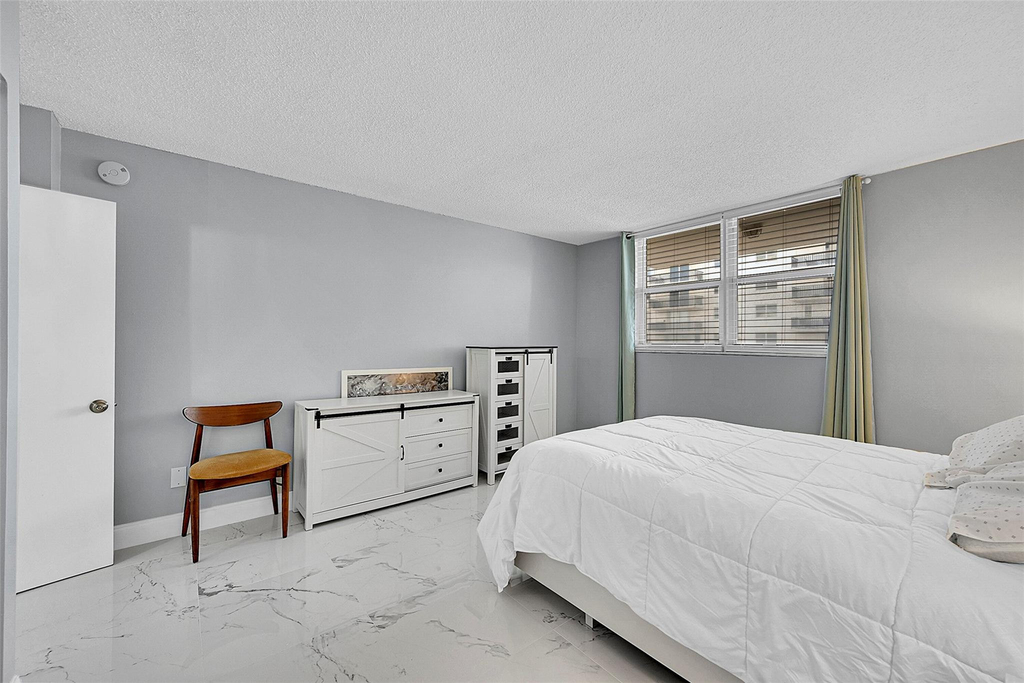 1401 S Ocean Drive - Photo 21