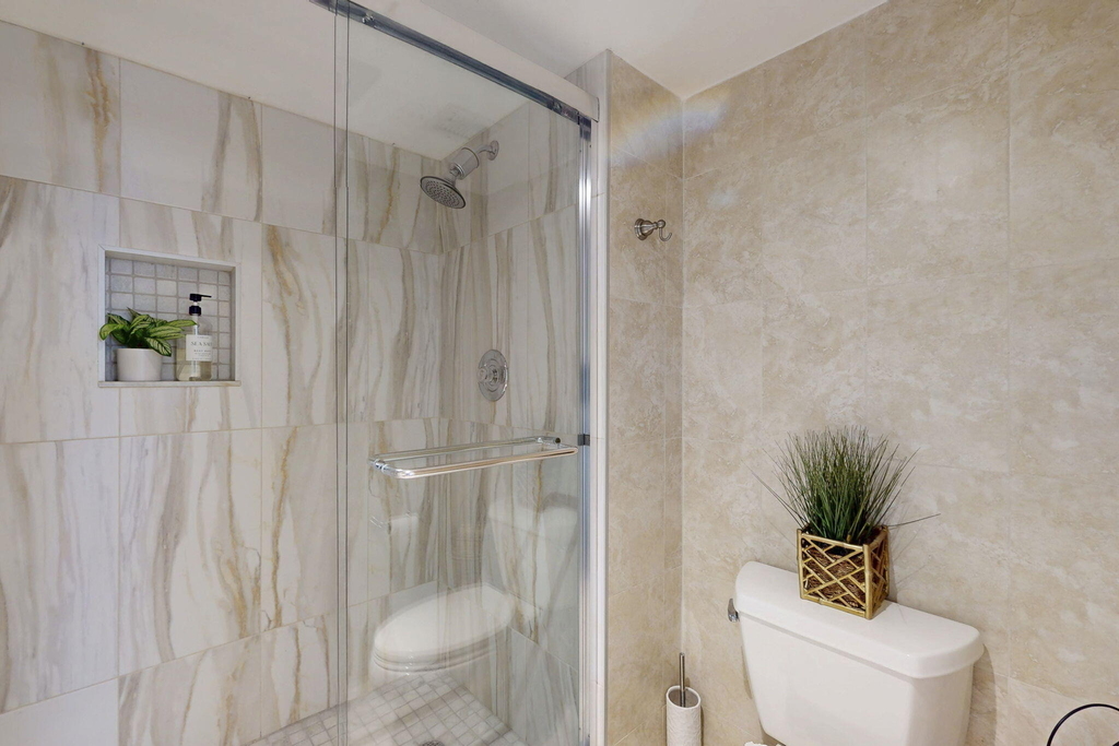 124 Lakeshore Drive - Photo 18