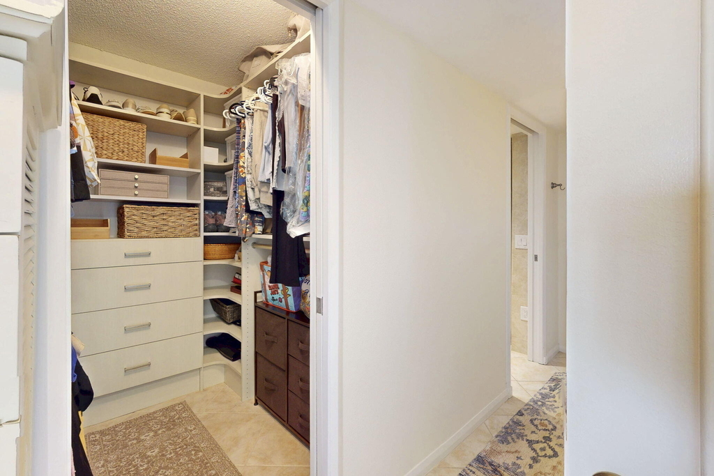 124 Lakeshore Drive - Photo 6