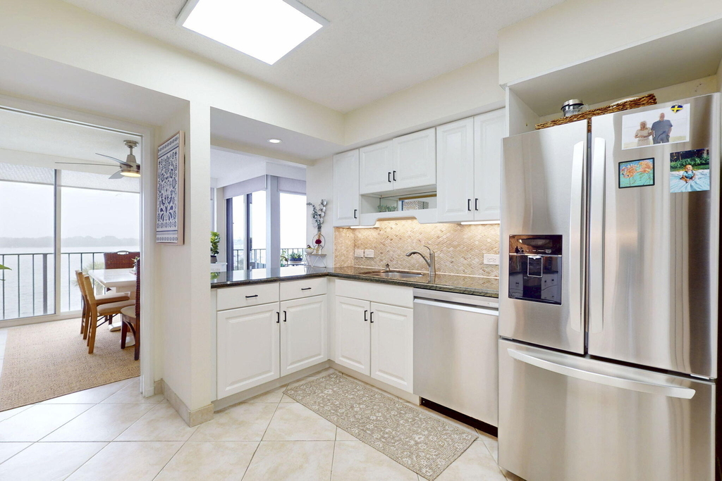124 Lakeshore Drive - Photo 14