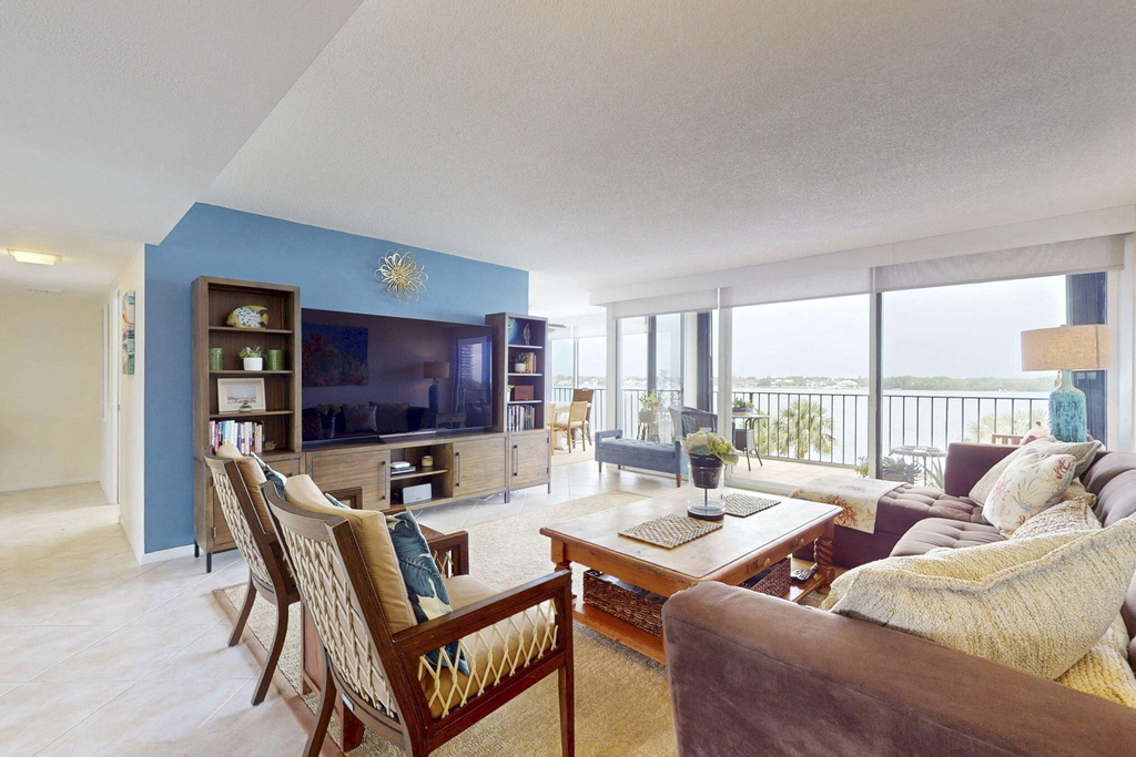 124 Lakeshore Drive - Photo 10