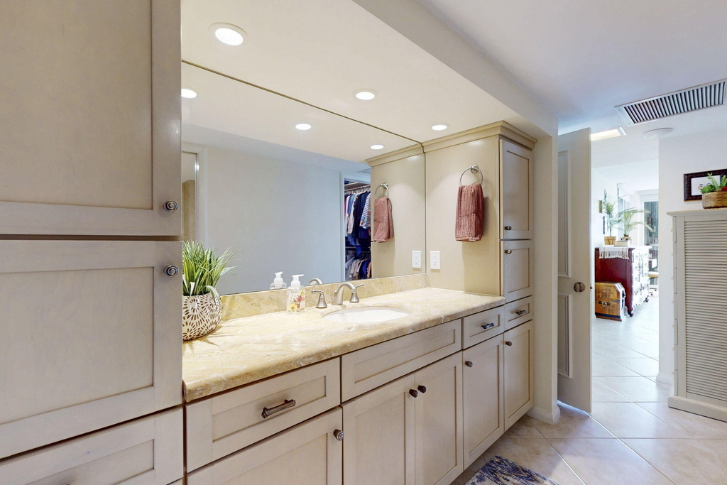 124 Lakeshore Drive - Photo 7