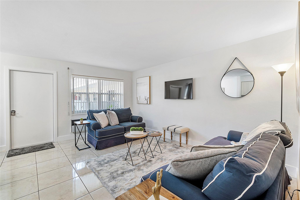 3230 Ne 13th Street - Photo 11