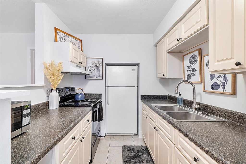 3230 Ne 13th Street - Photo 14
