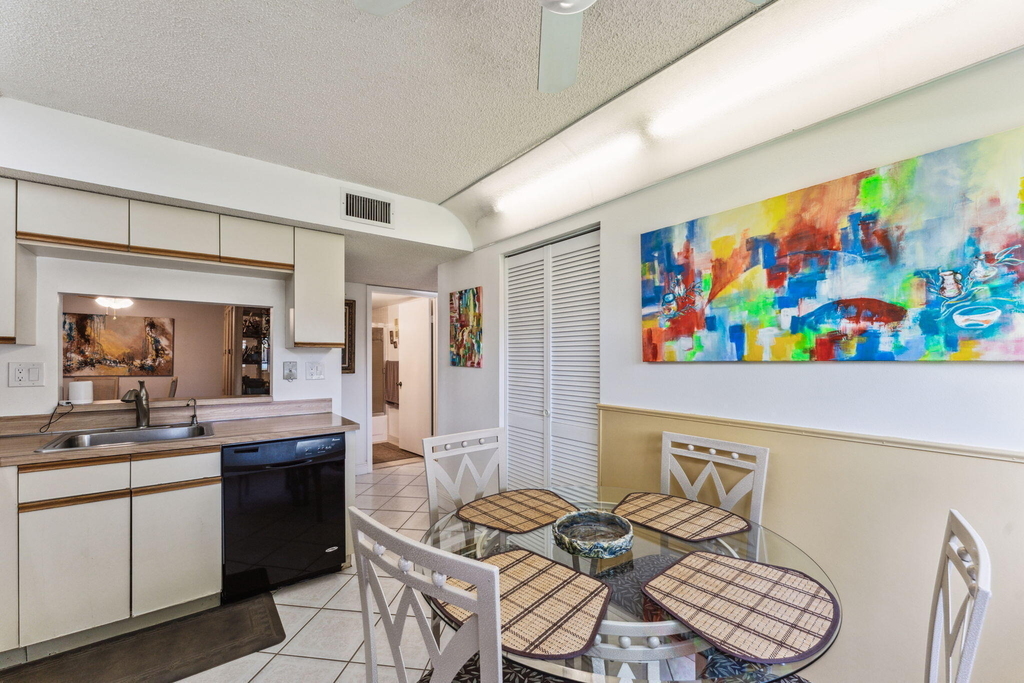 15301 Pembridge Avenue - Photo 5