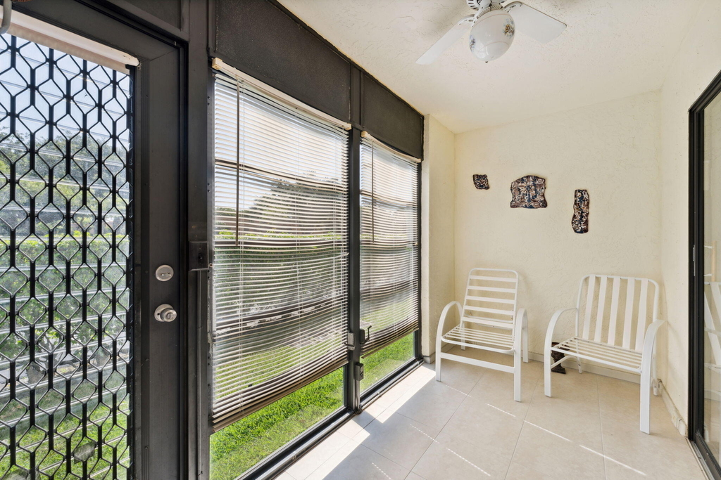 15301 Pembridge Avenue - Photo 20