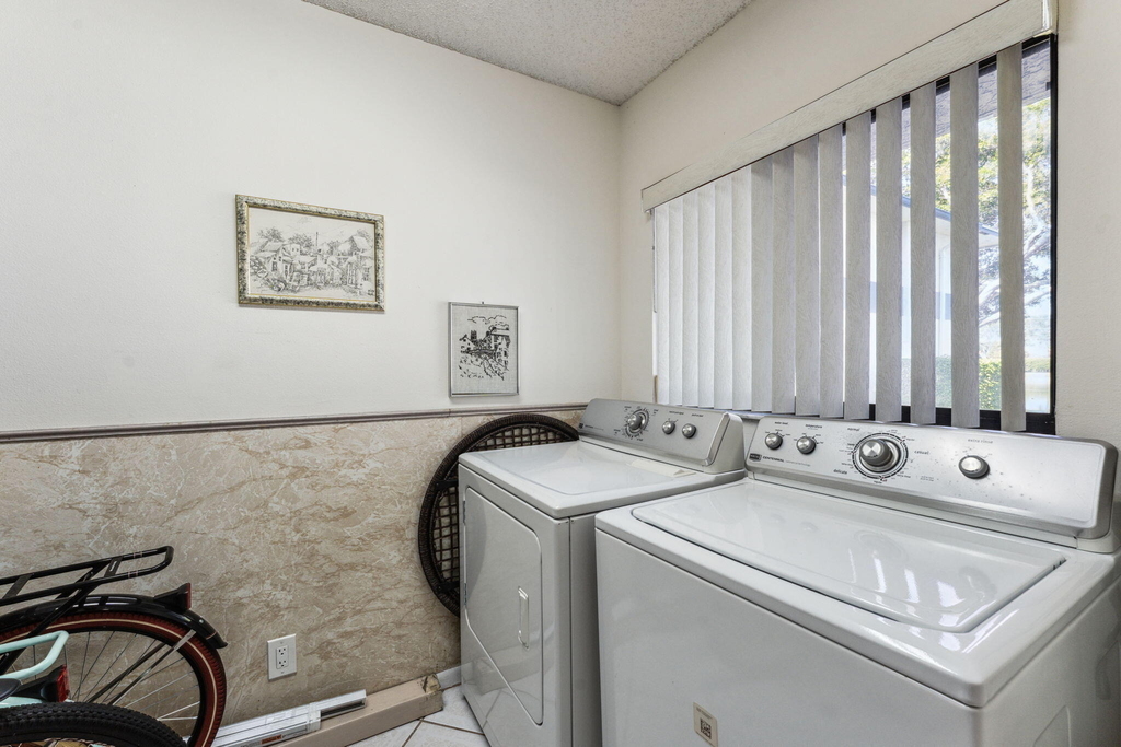 15301 Pembridge Avenue - Photo 19