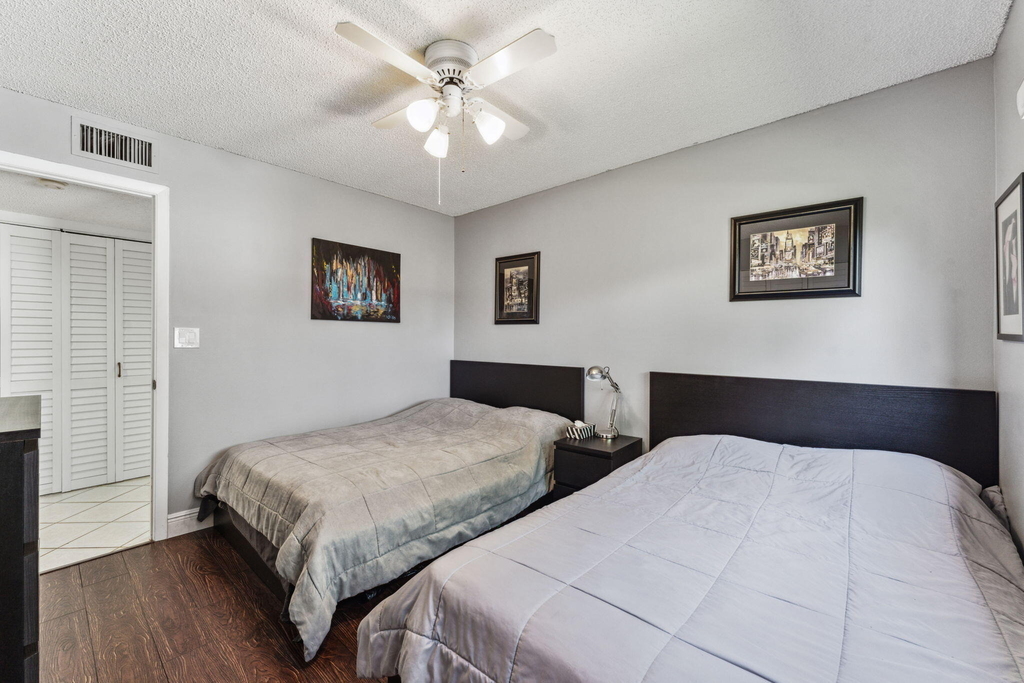 15301 Pembridge Avenue - Photo 15