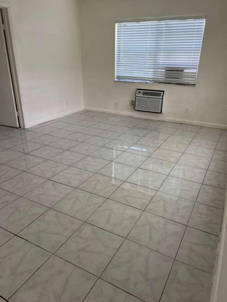 700 Nw 3rd Avenue - Photo 6