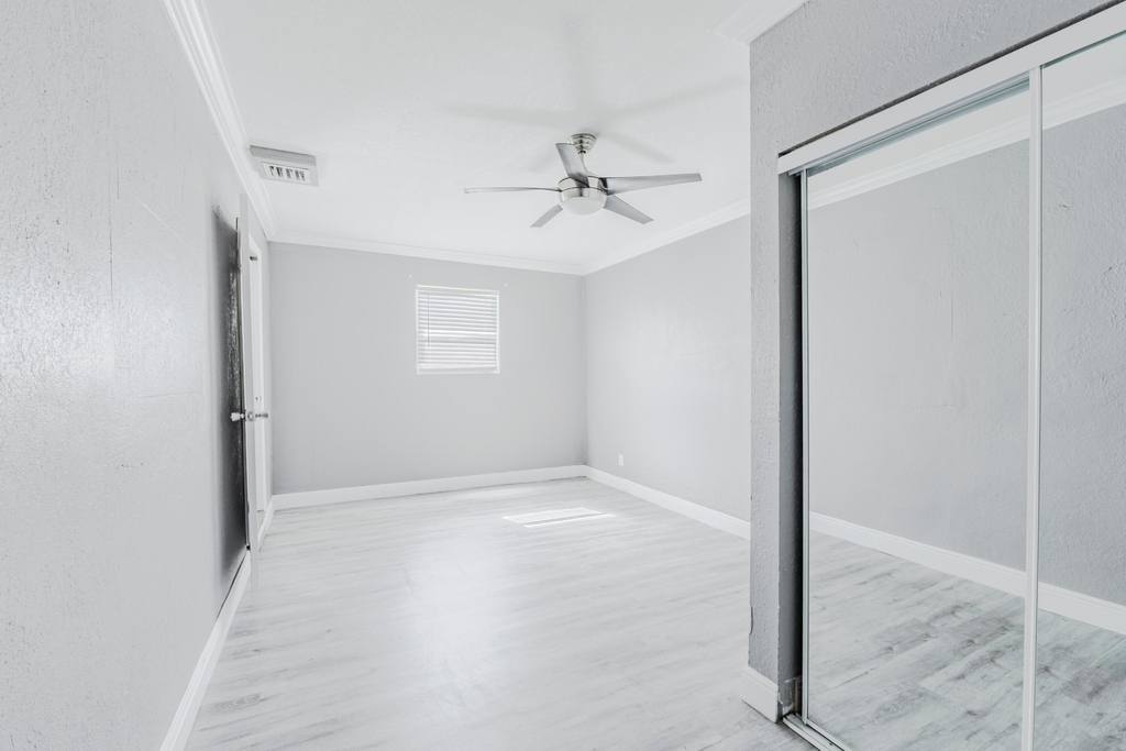112 W 34th Street - Photo 11
